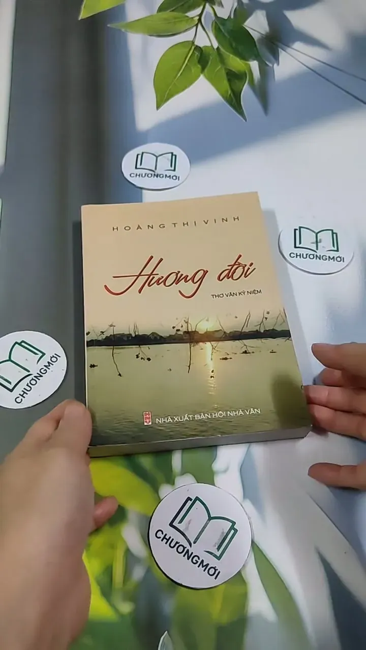 Hương Đời - Thơ Văn Kỷ Niệm 705737