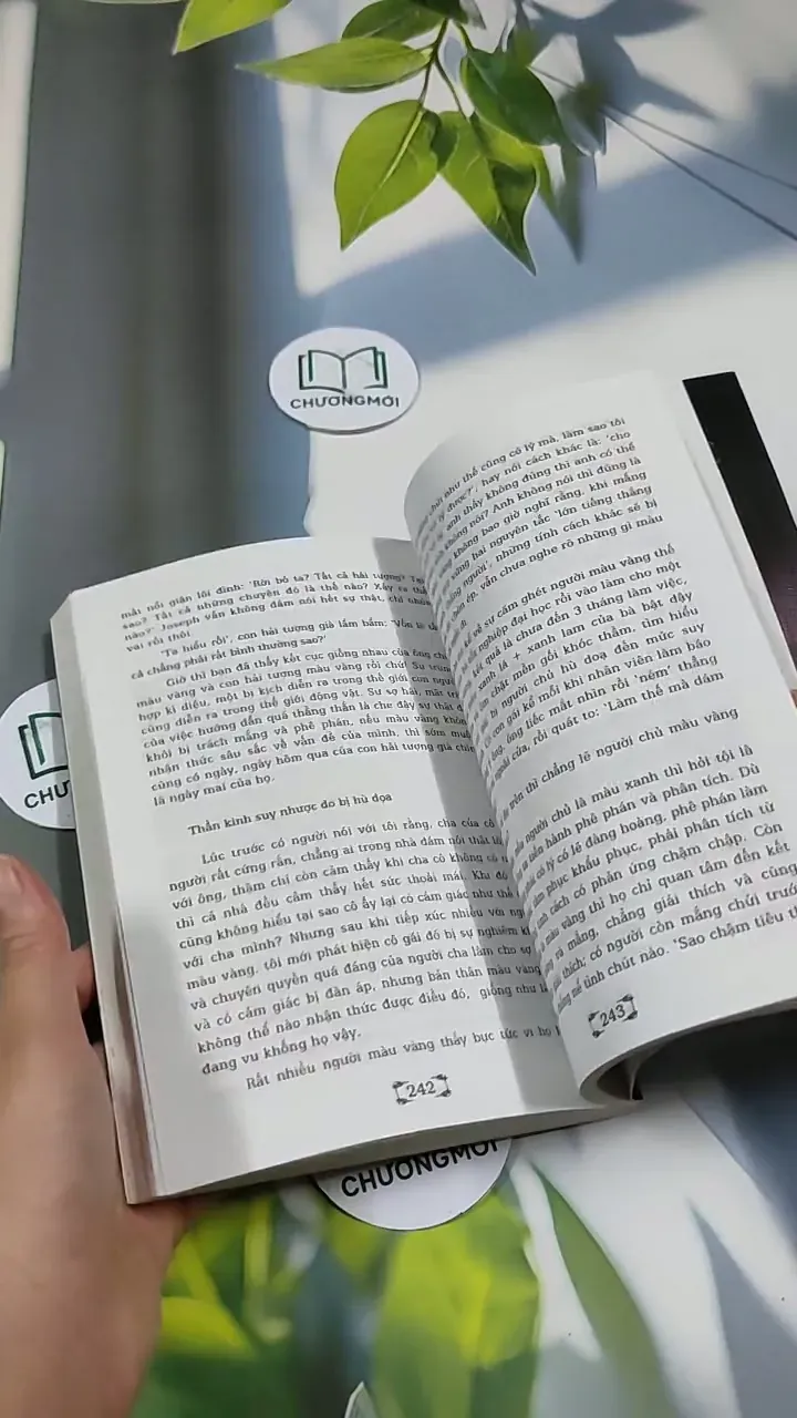 Nhìn Sắc Nhận Người - Hà Linh (biên soạn) 705683