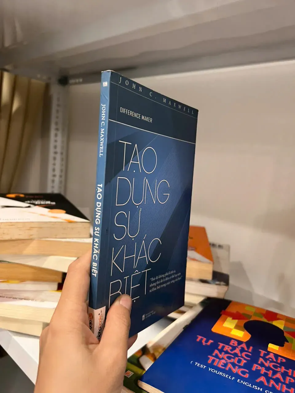 Tạo Dựng Sự Khác Biệt by  - Sách Book Cover - Ngọc Hiển Books
