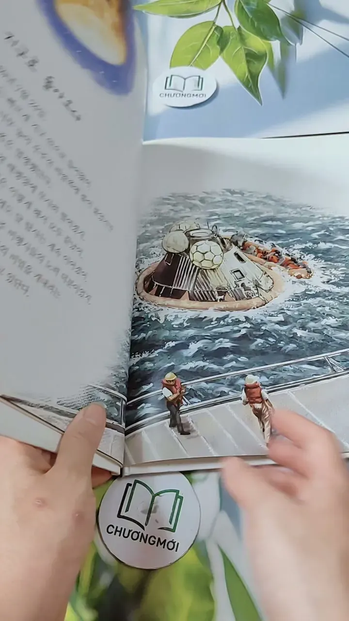 [Tặng nẹp góc] Truyện thiếu nhi Hàn Quốc: Danh nhân 61 -  지인지기 인물 이야기: 닐 암스트롱 732011