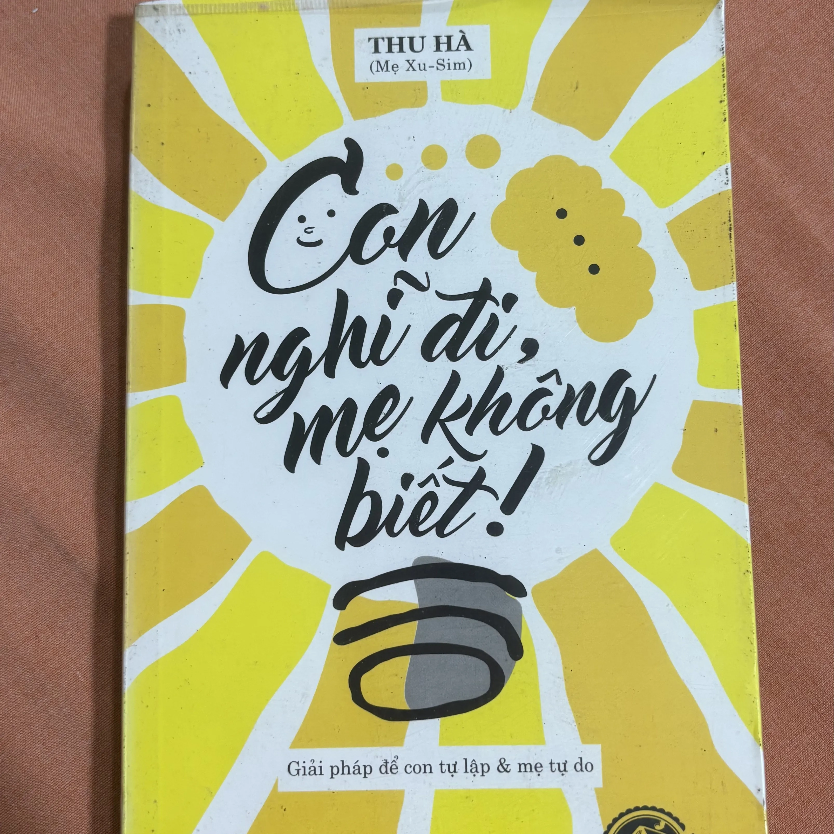 Con nghĩ đi, mẹ không biết 🌊 by  - Sách Book Cover - Ngọc Hiển Books