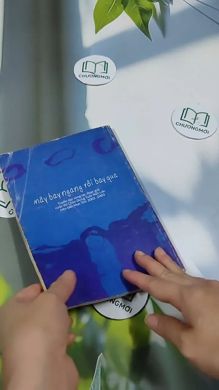 Mây Bay Ngang Rồi Bay Qua - Báo Mực Tím 705769