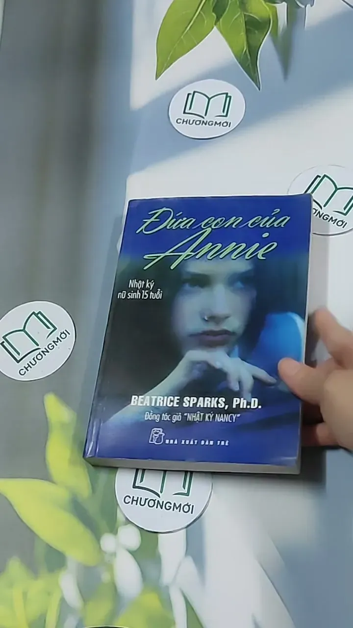 Đứa con của Annie: Nhật ký nữ sinh 15 tuổi - Patricia Spacks 698631