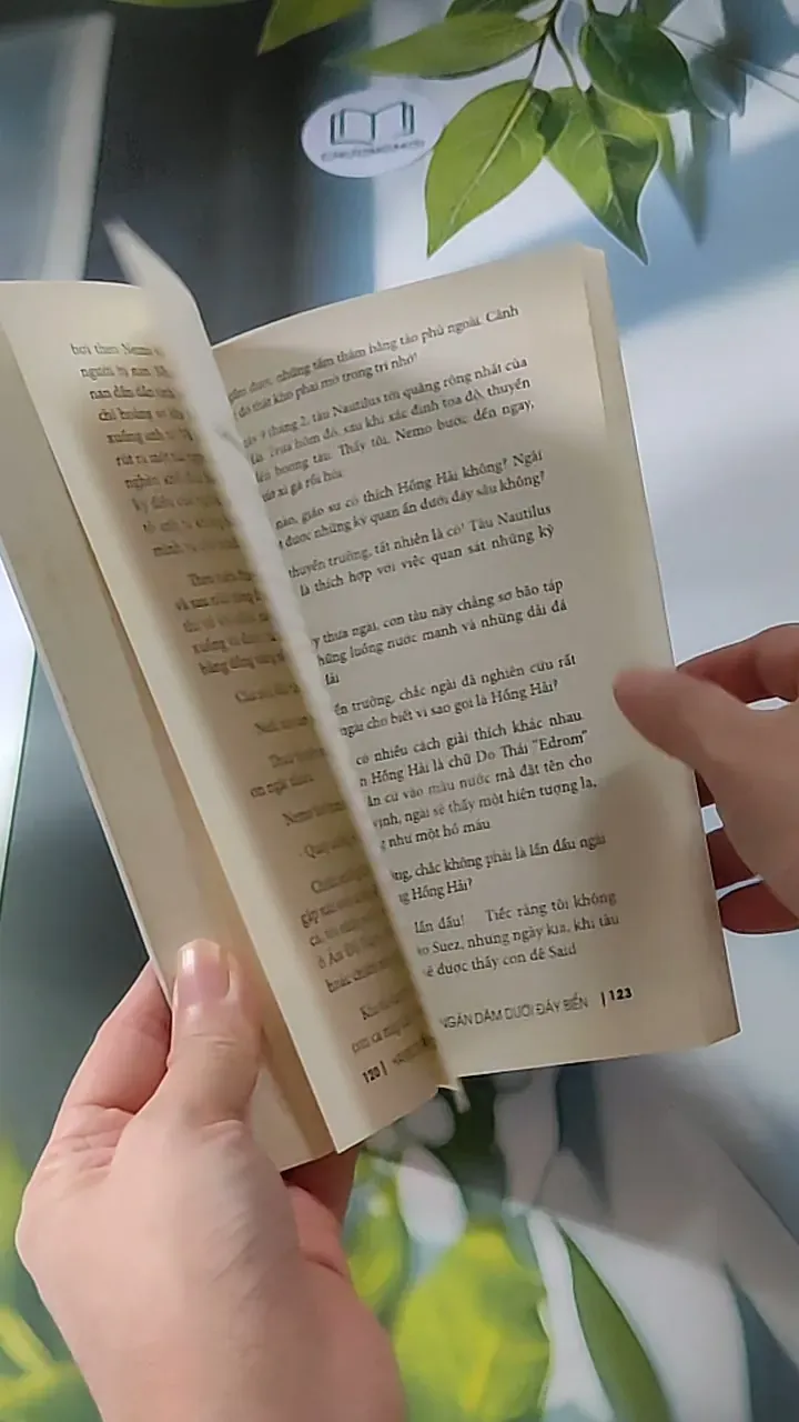 Hai vạn dặm dưới đáy biển 607751