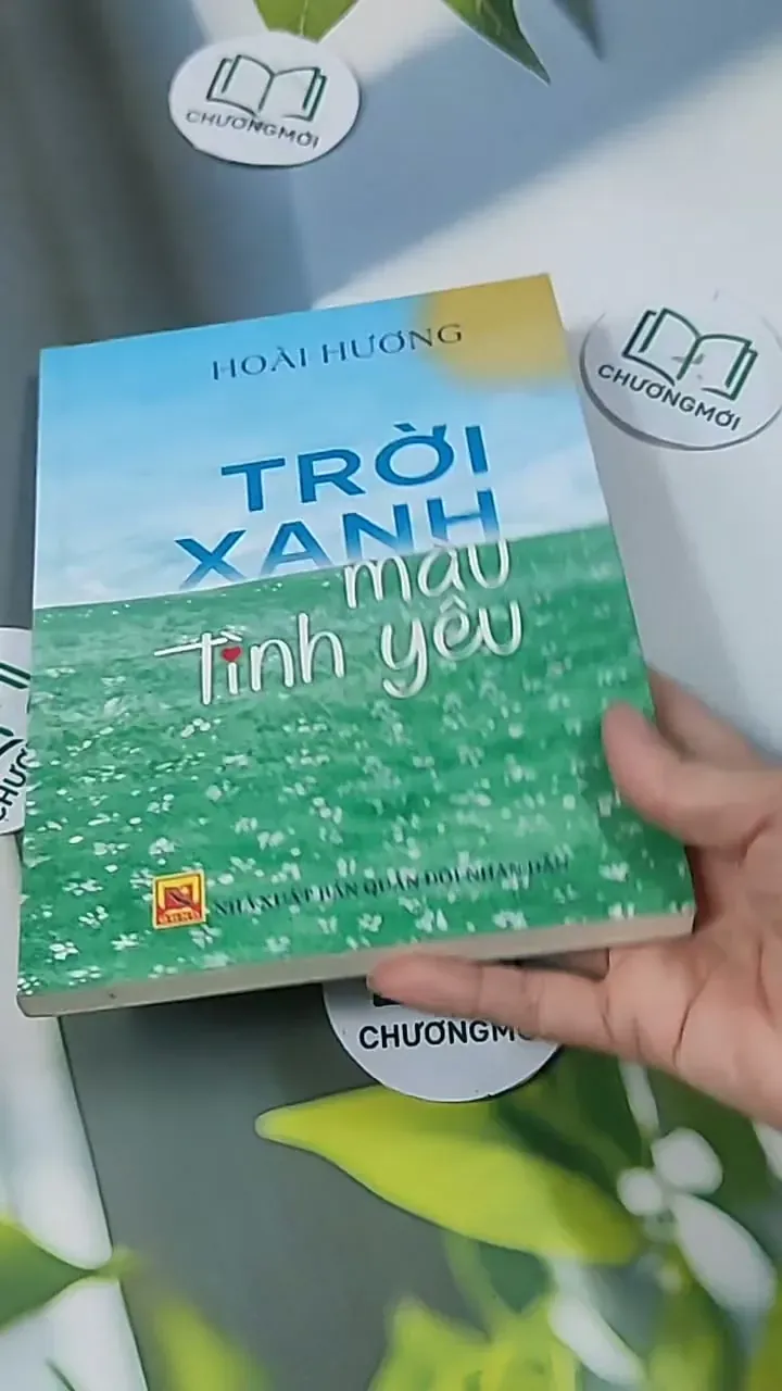 Trời Xanh Màu Tình Yêu - Hoài Hương 705620