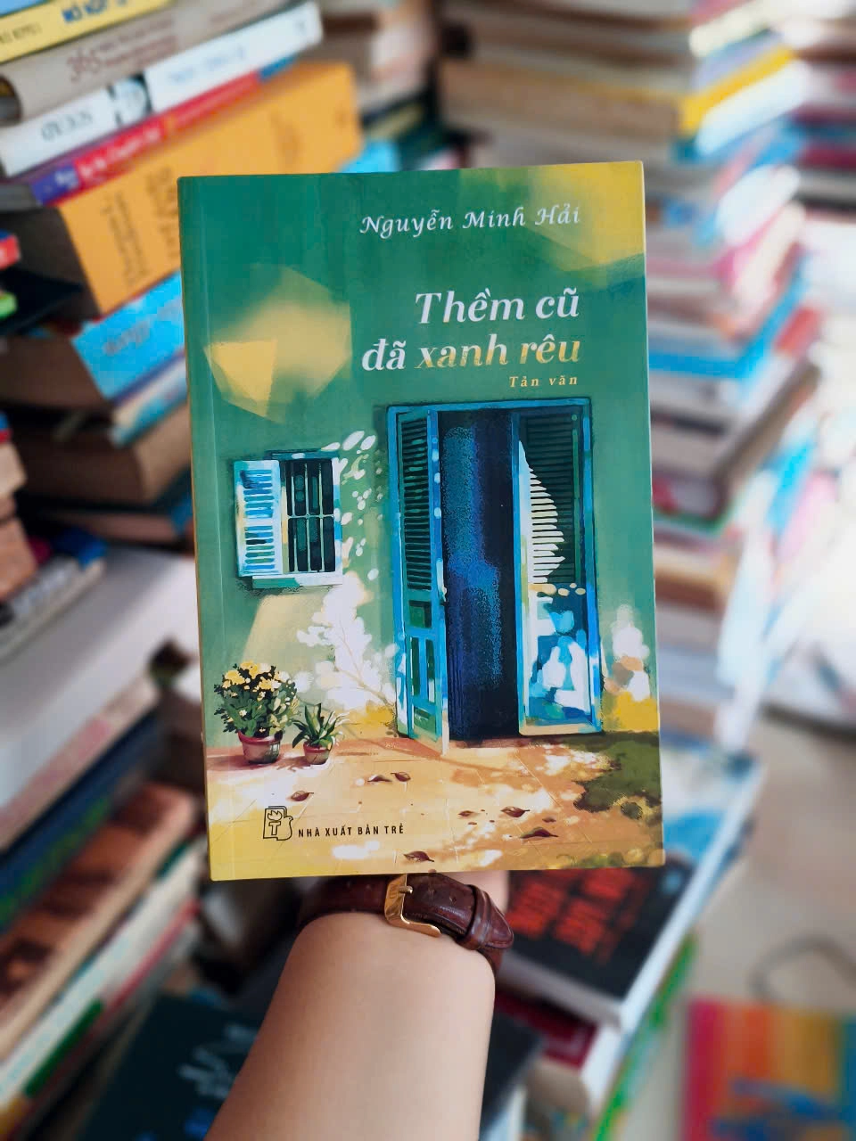 Thềm Cũ Đã Xanh Rêu - Nguyễn Minh Hải by  - Sách Book Cover - Ngọc Hiển Books