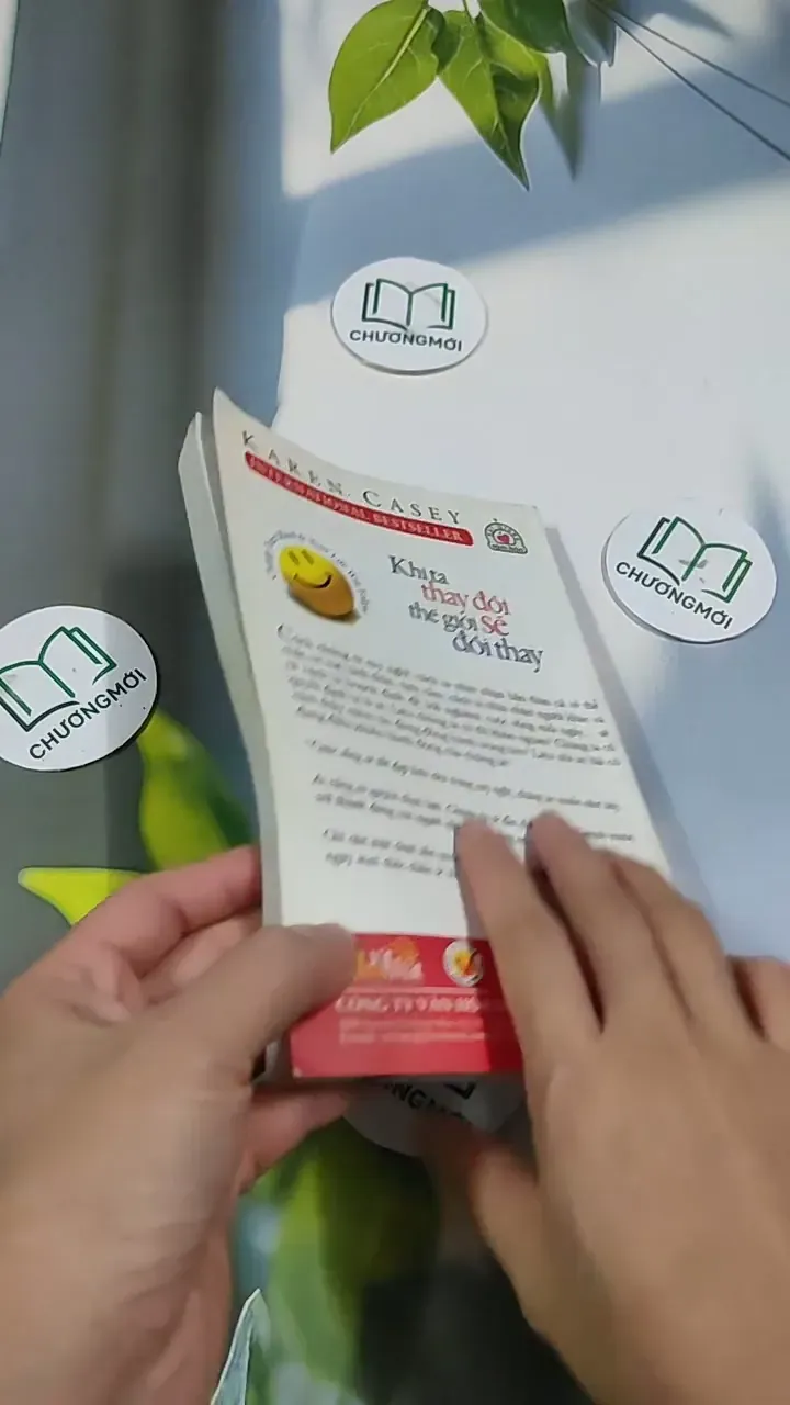 Khi Ta Thay Đổi Thế Giới Sẽ Đổi Thay - Karen Casey 705650