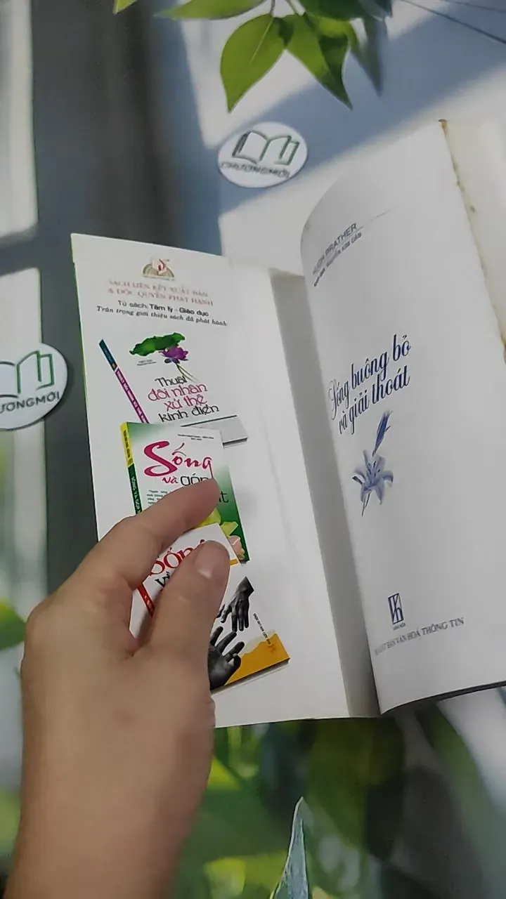 Sống Buông Bỏ Và Giải Thoát - Hugh Prather 787050