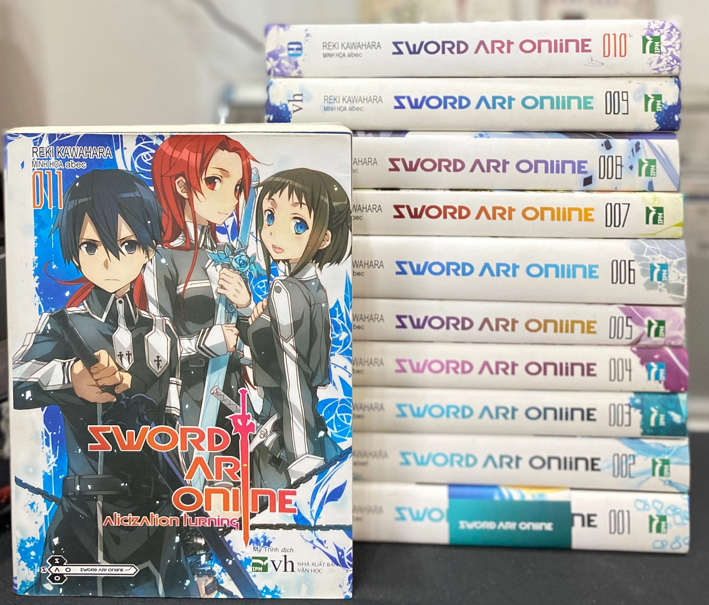 Sword Art Online ( 1-11) chất tốt by  - Sách Book Cover - Ngọc Hiển Books