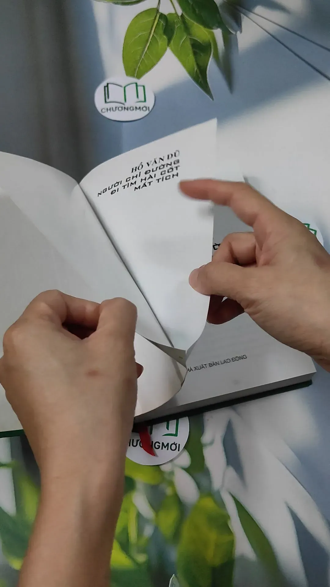 Người Chỉ Đường Đi Tìm Hài Cốt Mất Tích - Hồ Văn Dũ 750280