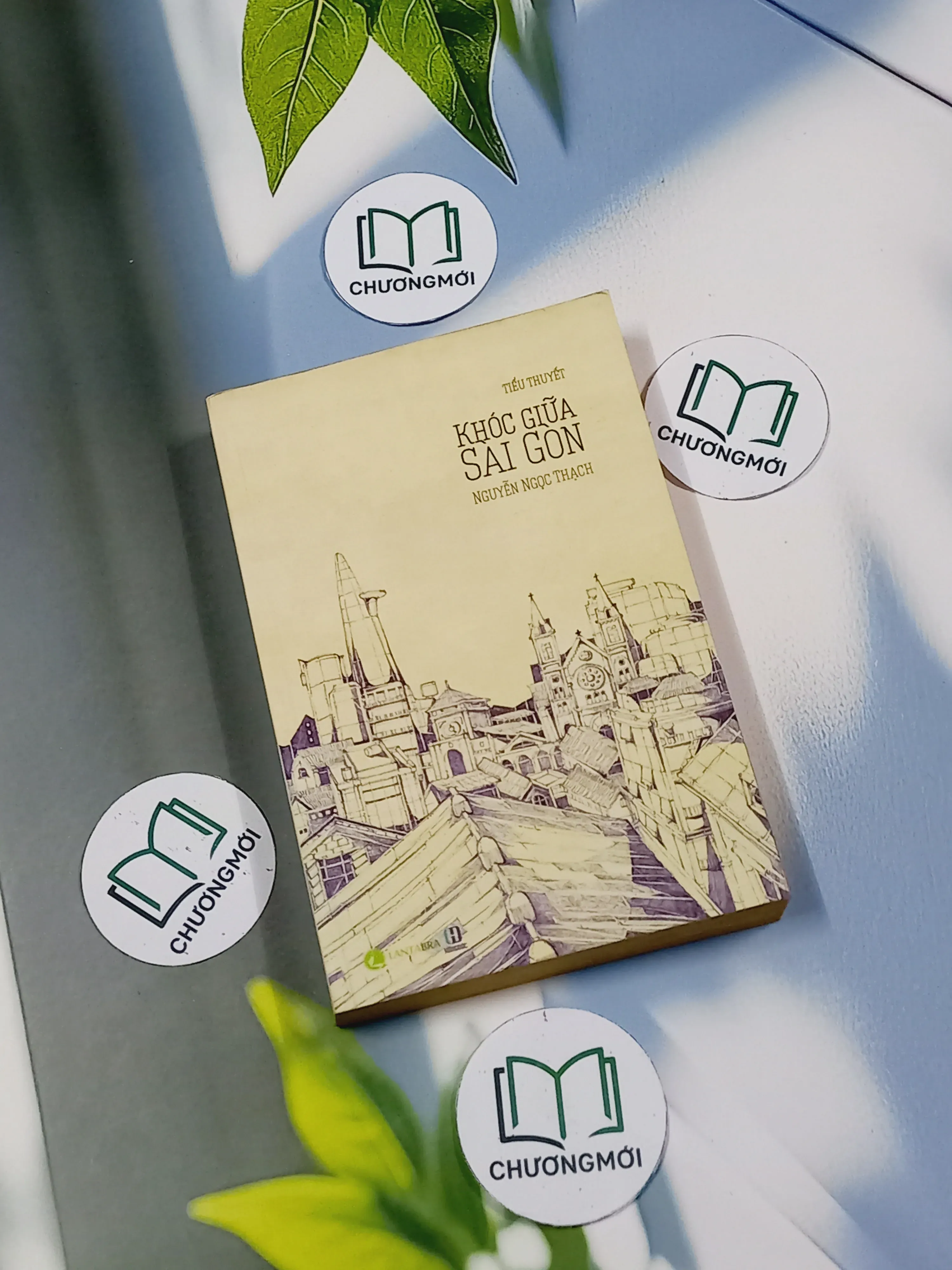 Khóc giữa Sài Gòn - Nguyễn Ngọc Thạch