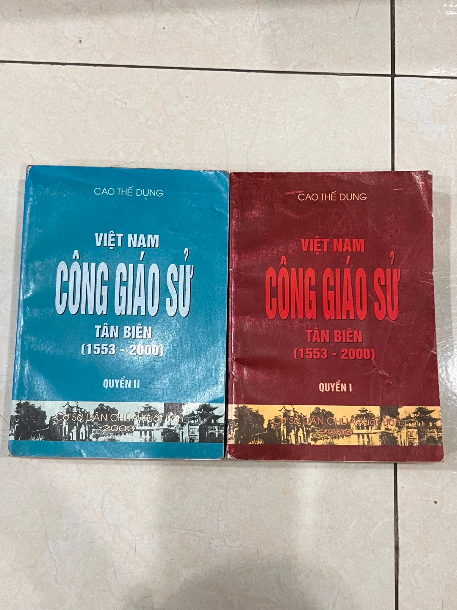 Việt Nam công giáo sử - giai đoạn 1553 - 2000 by  - Sách Book Cover - Ngọc Hiển Books