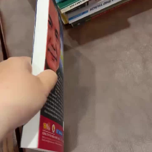 TAY KHÔNG GÂY DỰNG CƠ ĐỒ – Vikrom Kromadit- K3