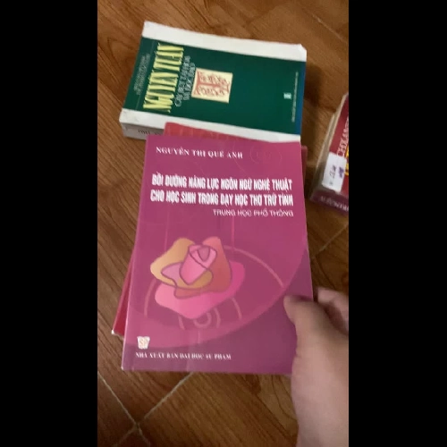 BỒI DƯỠNG NĂNG LỰC NGÔN NGỮ NGHỆ CHO HỌC SINH TRONG  DẠY HỌC THƠ TRỮ TÌNH 