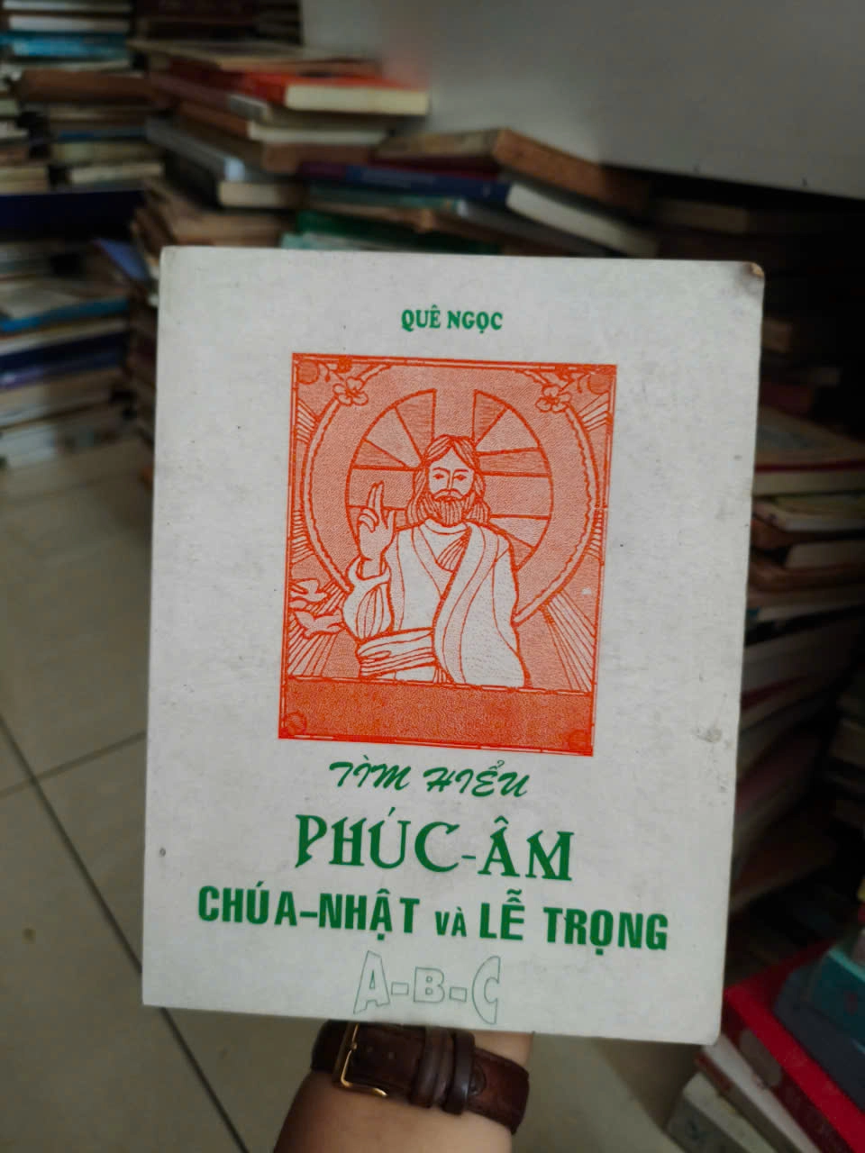 Tìm hiểu Phúc âm chúa nhật và lễ trọng A-B-C by Quê Ngọc - Sách Book Cover - Ngọc Hiển Books