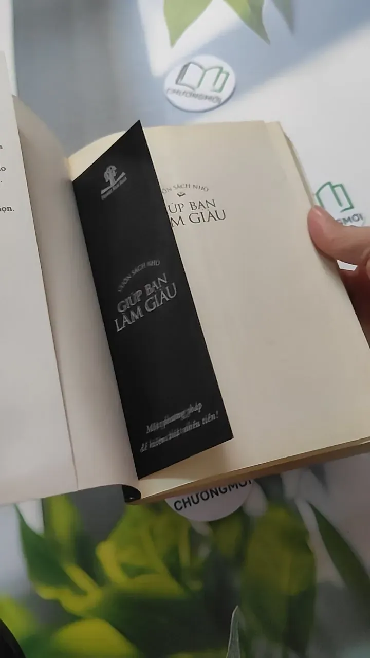 Cuốn Sách Nhỏ Giúp Bạn Làm Giàu - Louis Navellier 787042