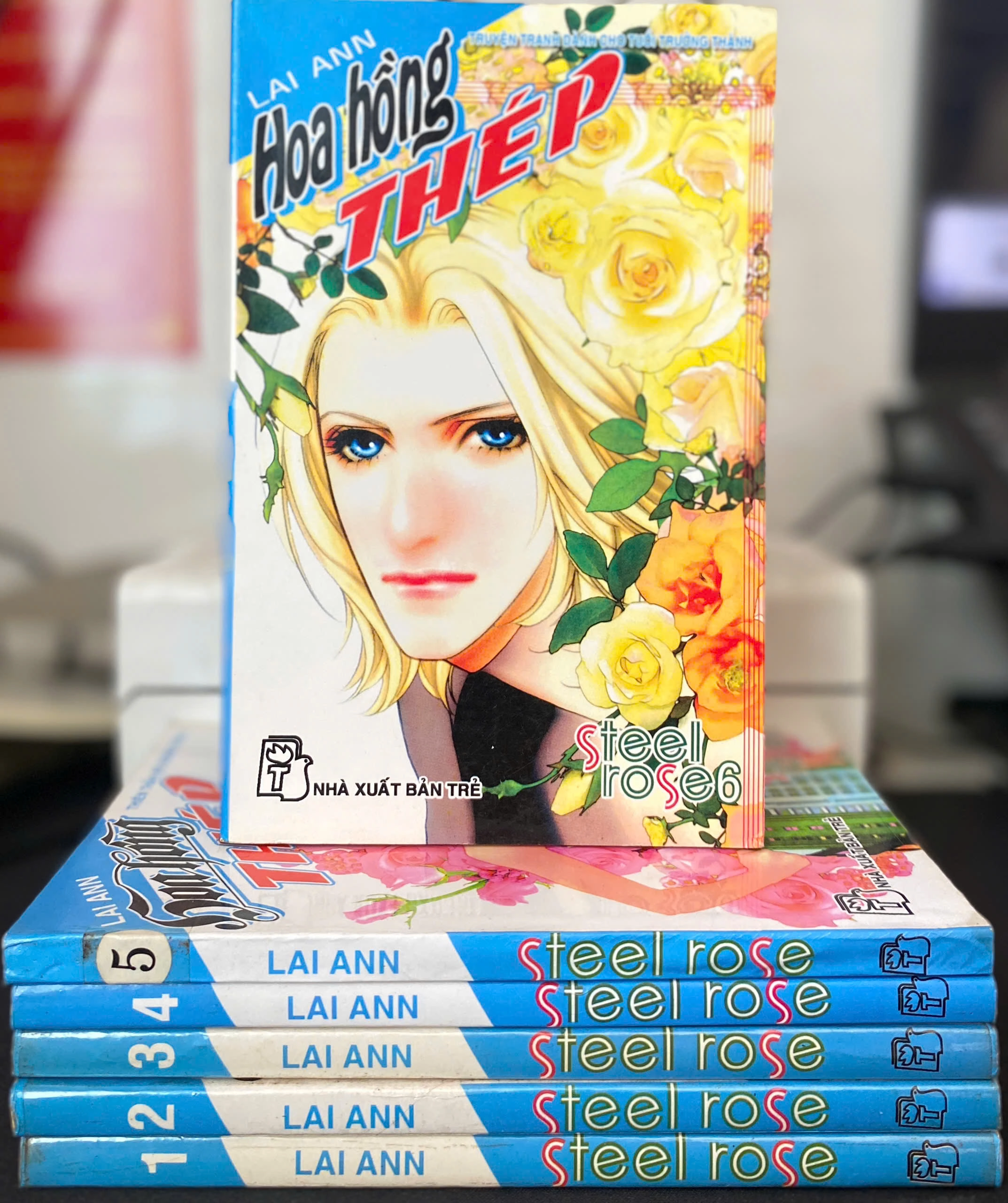 Hoa Hồng Thép by Trà Hựu Thanh - Sách Book Cover - Ngọc Hiển Books
