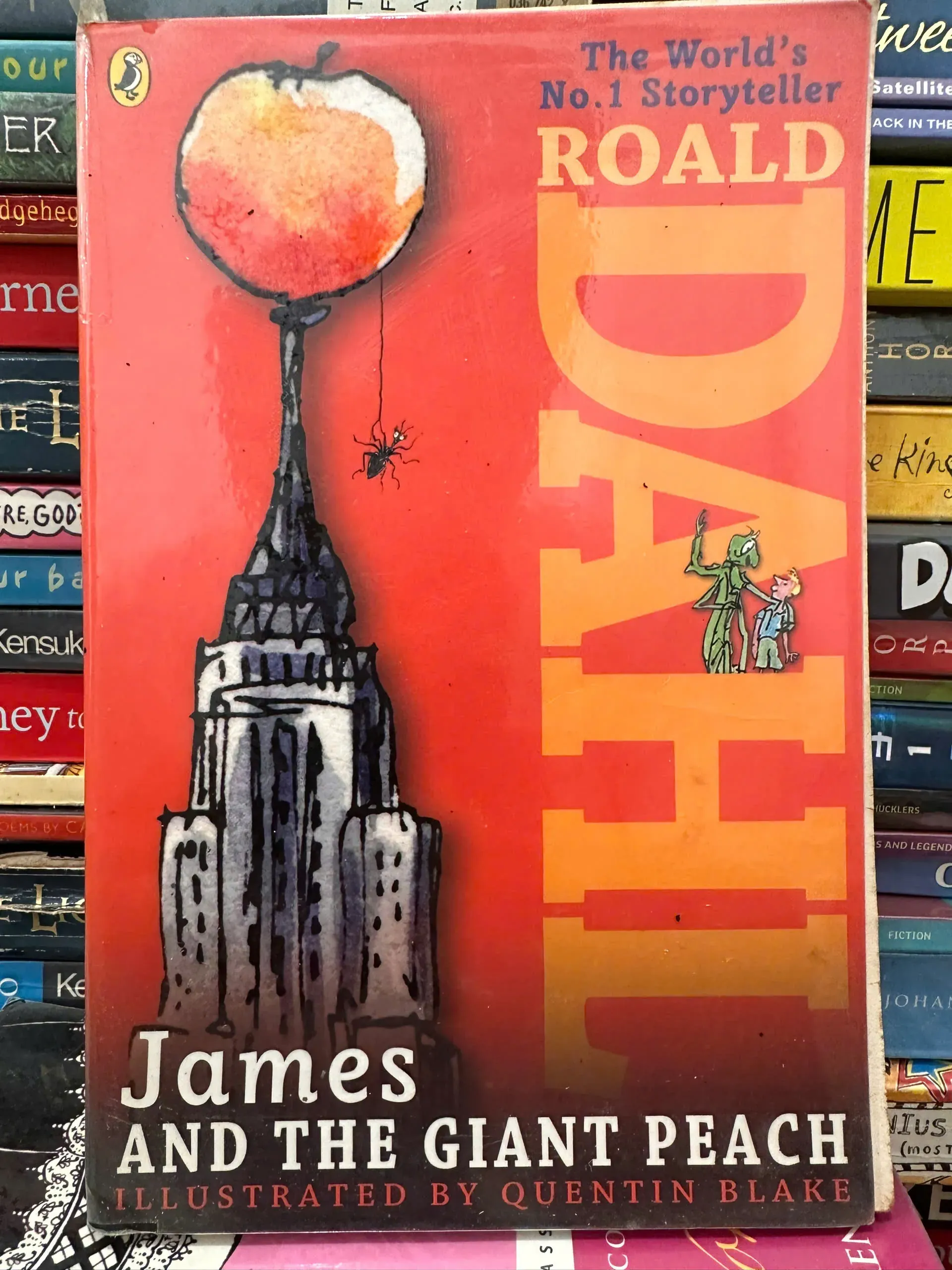 James and the Giant Peach by renowned author Roald Dahl, illustrated by Quentin Blake by  - Sách Book Cover - Ngọc Hiển Books