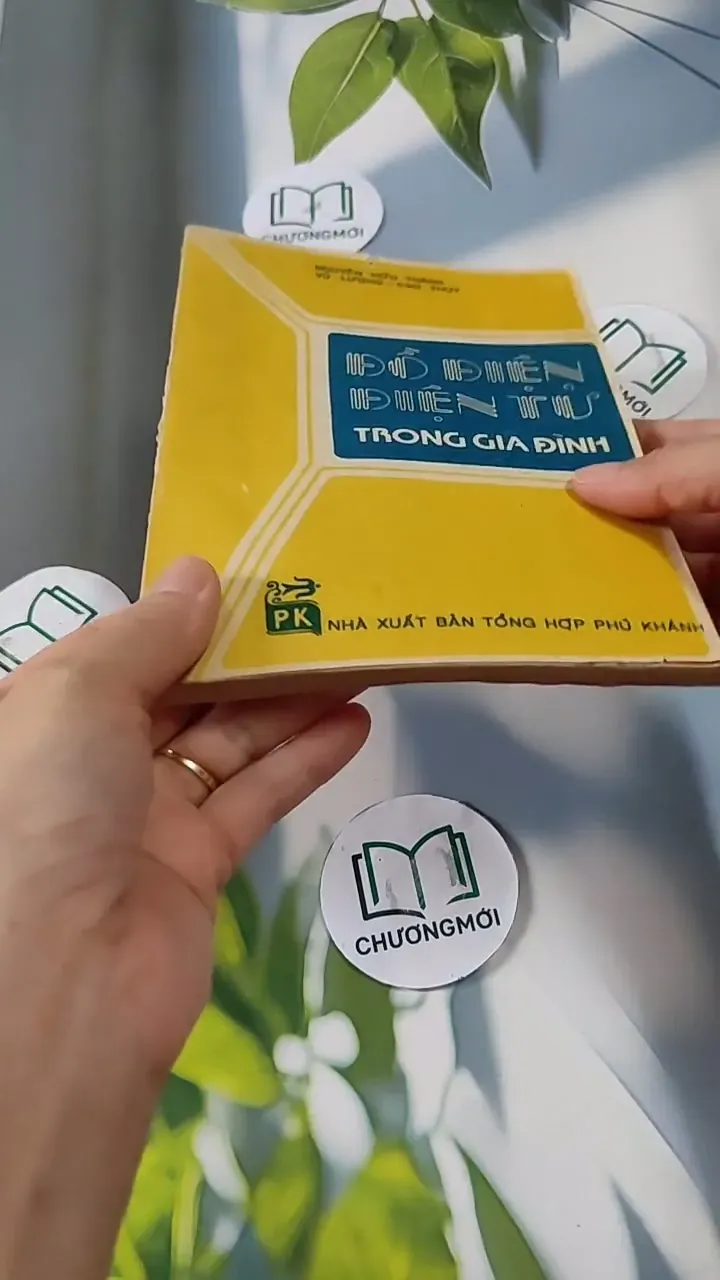 Đồ Điện Tử Trong Gia Đình - Nguyễn Hữu Tháng & Vũ Lương & Cao Thụy 713820