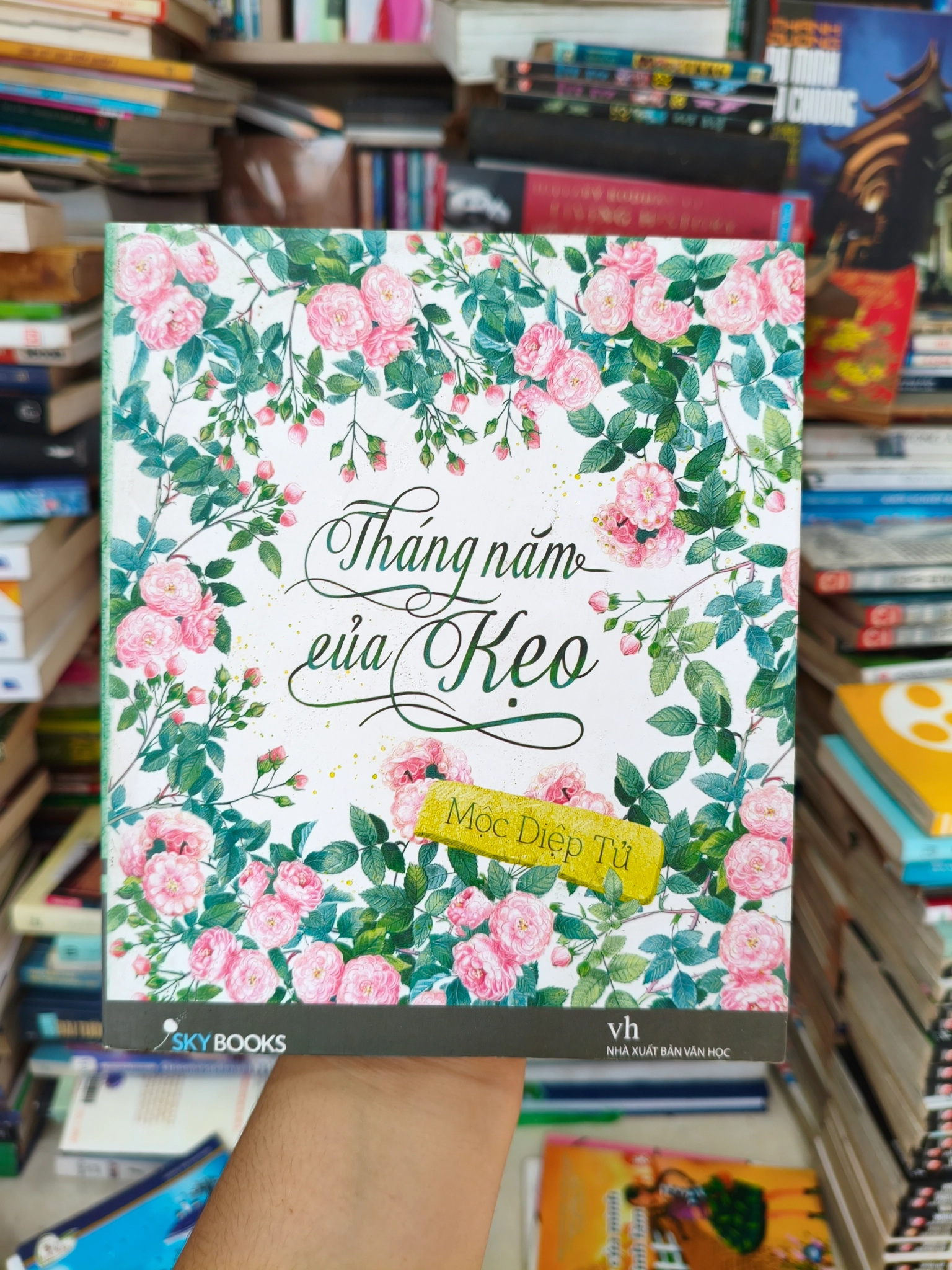 Tháng năm của kẹo 🌱 by  - Sách Book Cover - Ngọc Hiển Books