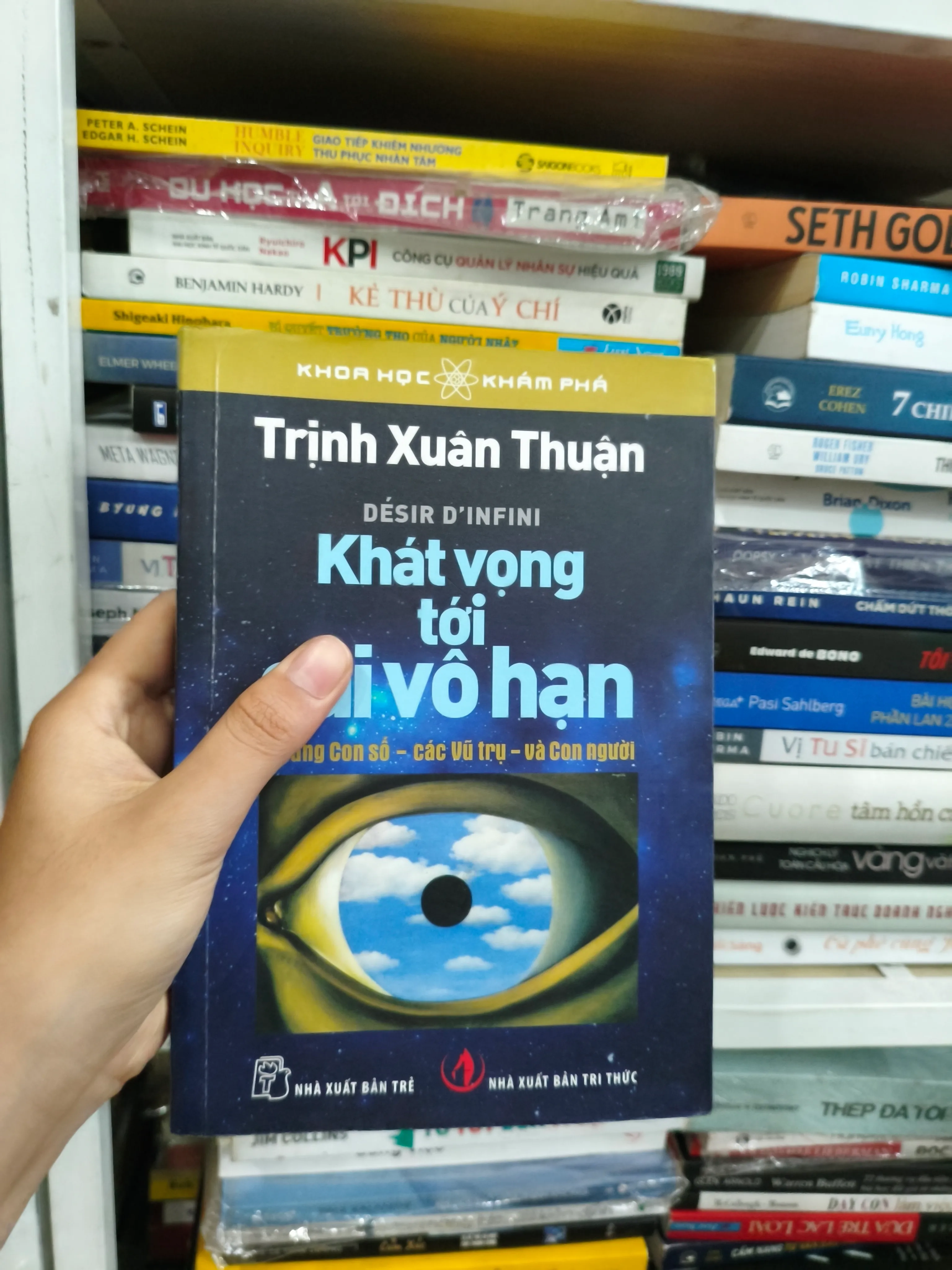 Khát vọng tới cái vô vọng 🌱 by  - Sách Book Cover - Ngọc Hiển Books