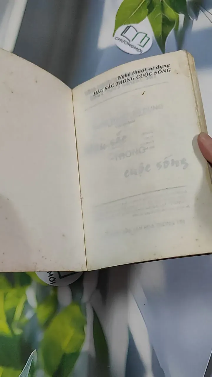 [XƯA] Nghệ Thuật Sử Dụng Màu Sắc Trong Cuộc Sống (1999) - Đào Đăng Trạch Thiên 776167