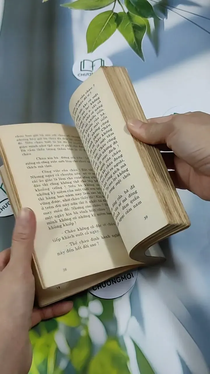 Nhà Nữ Ngoại Cảm Bất Hạnh - Guy Des Cars 713858