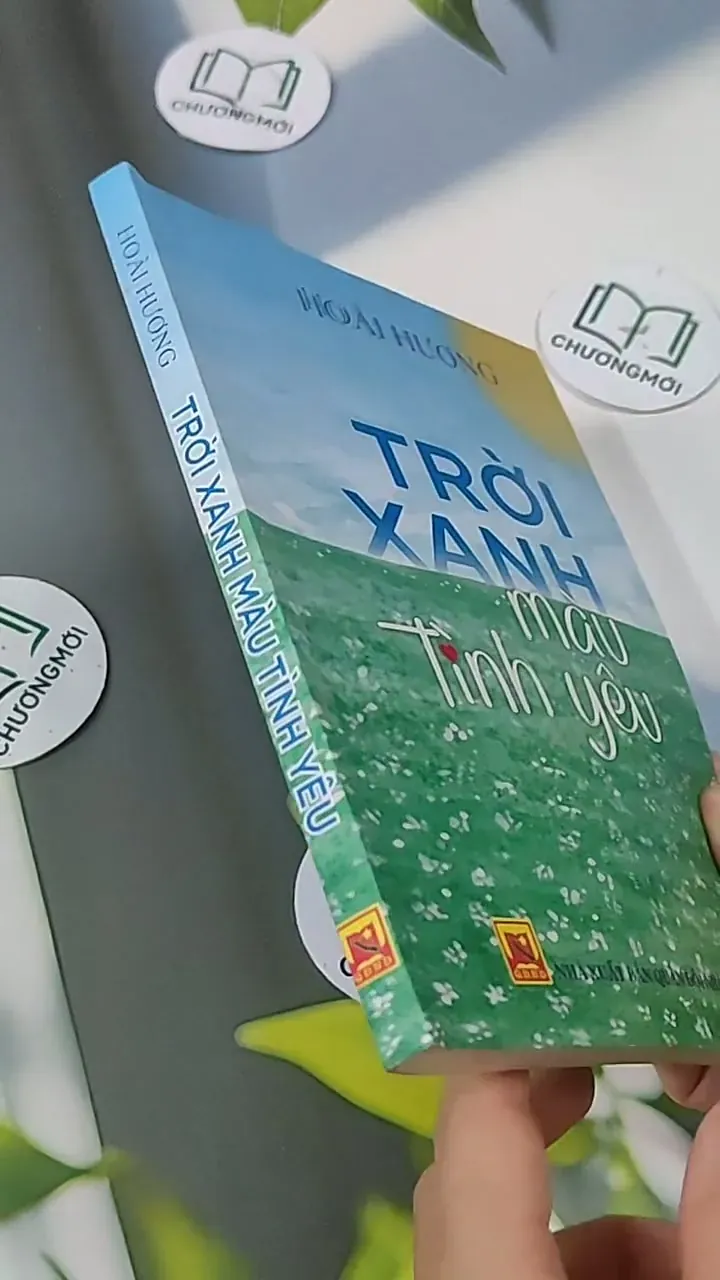 Trời Xanh Màu Tình Yêu - Hoài Hương 705620