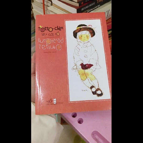 Totto-chan Bên Cửa Sổ – Cuốn sách tuổi thơ nổi tiếng của Nhật Bản