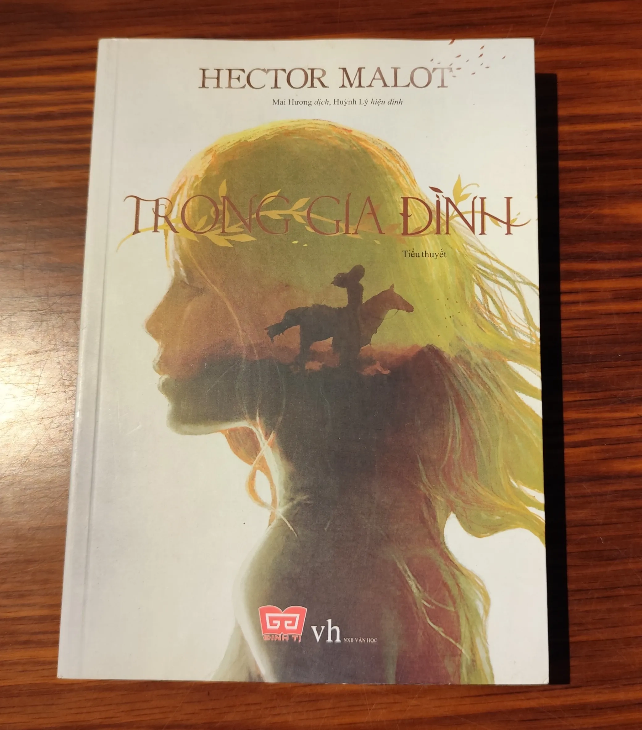 Trong gia đình by  - Sách Book Cover - Ngọc Hiển Books