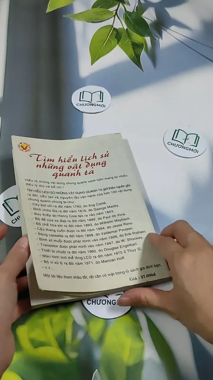 Tìm Hiểu Lịch Sử Những Vật Dụng Quanh Ta - Máy Quay Video Xách Tay - Nguyễn Hạnh 705720