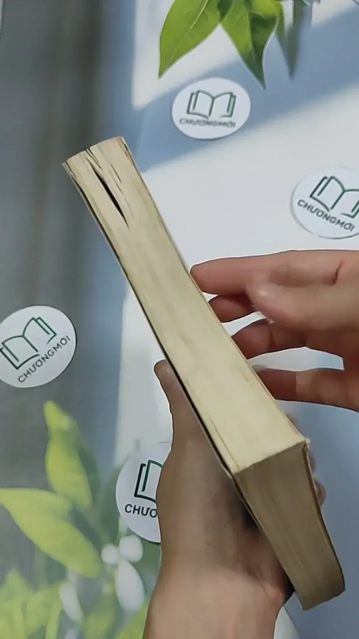 Truyện ngắn bốn cây bút nữ 698635