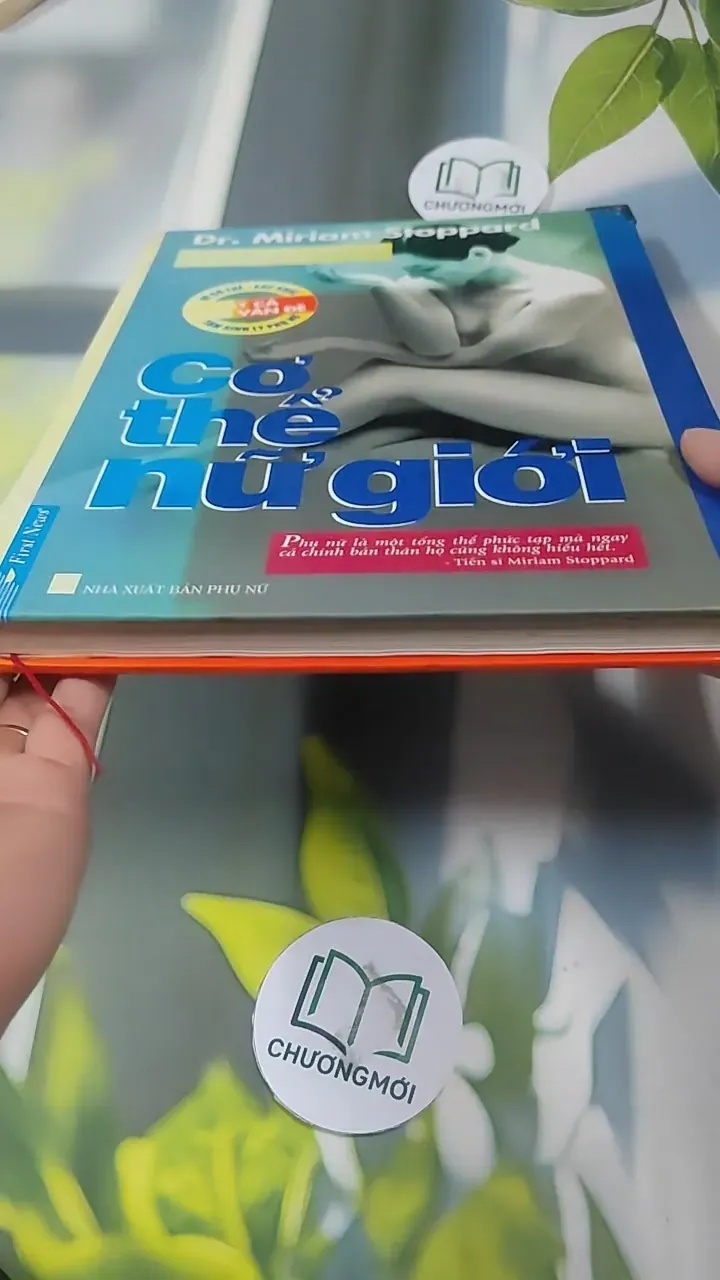 [MIỄN PHÍ BỌC SÁCH] Cơ Thể Nữ Giới - Dr. Miriam Stoppard 727376