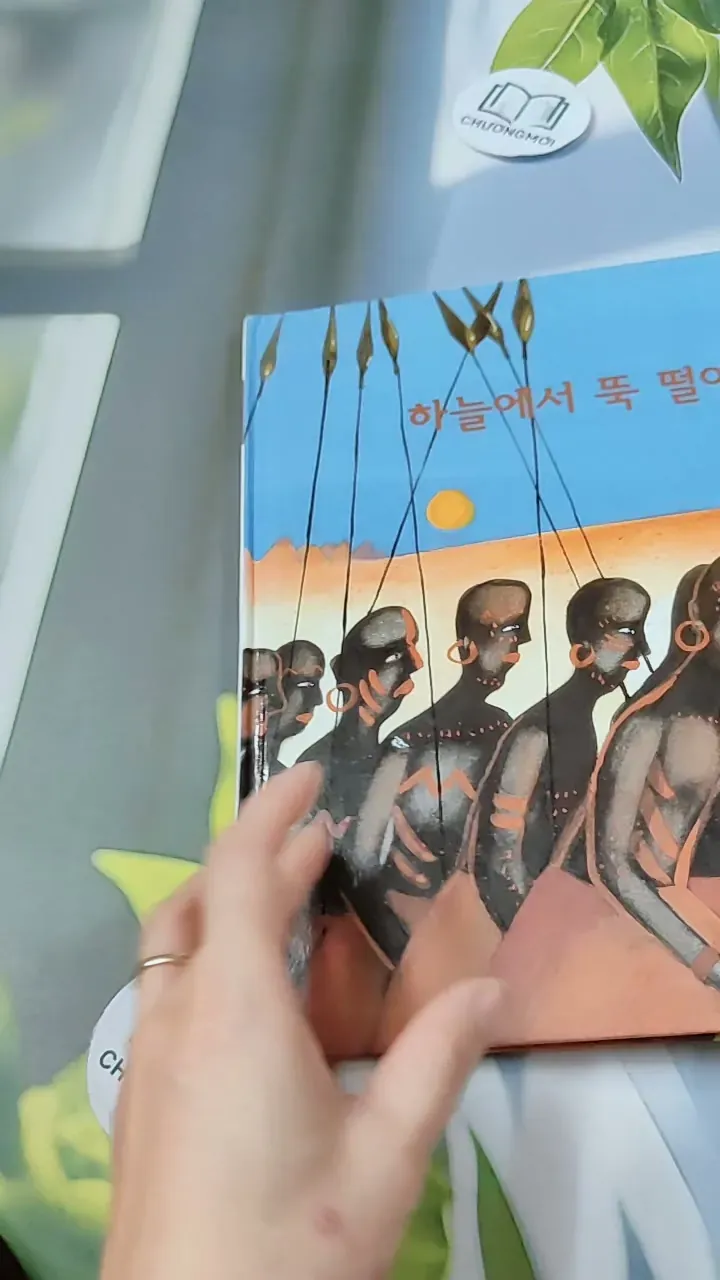 [Tặng nẹp góc] Truyện thiếu nhi Hàn Quốc: Moyamo Anu 60 -  모야모 아누와: 하늘에서 뚝 떨어진 영웅 732067