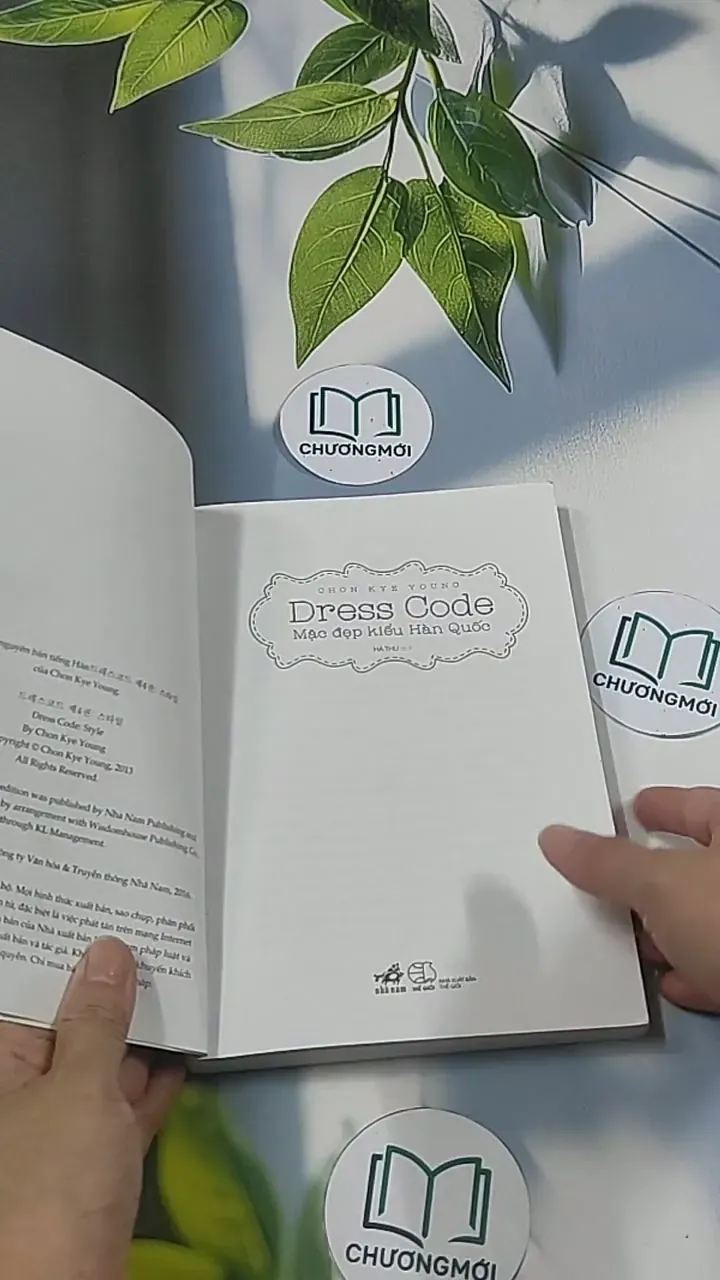 Dres Code: Mặc đẹp kiểu Hàn Quốc - Chon Kye Young 694936