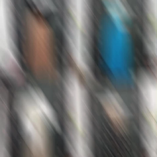 Thanh lí quần áo 748534