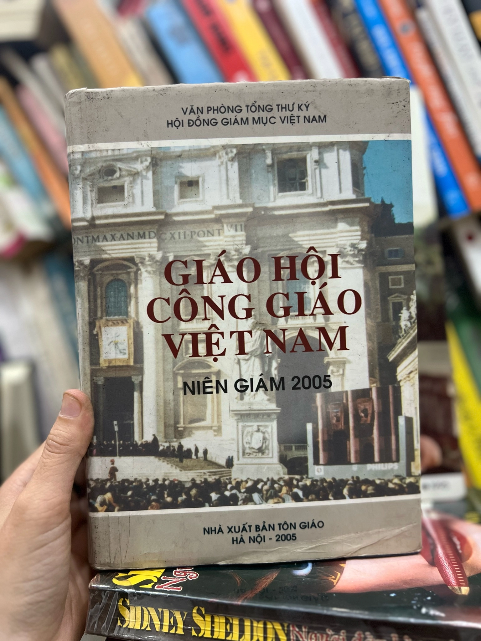 Giáo hội công giáo Việt Nam- niên giám 2004,2005 by  - Sách Book Cover - Ngọc Hiển Books