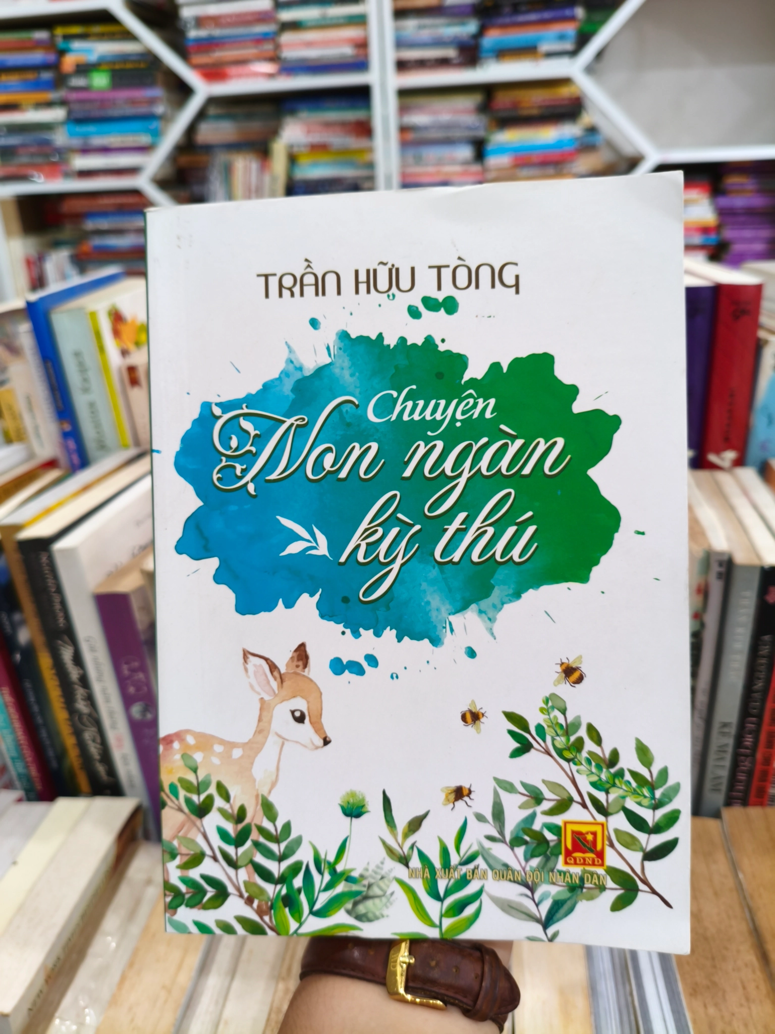 Chuyện non ngàn kì thú 🌱 by  - Sách Book Cover - Ngọc Hiển Books