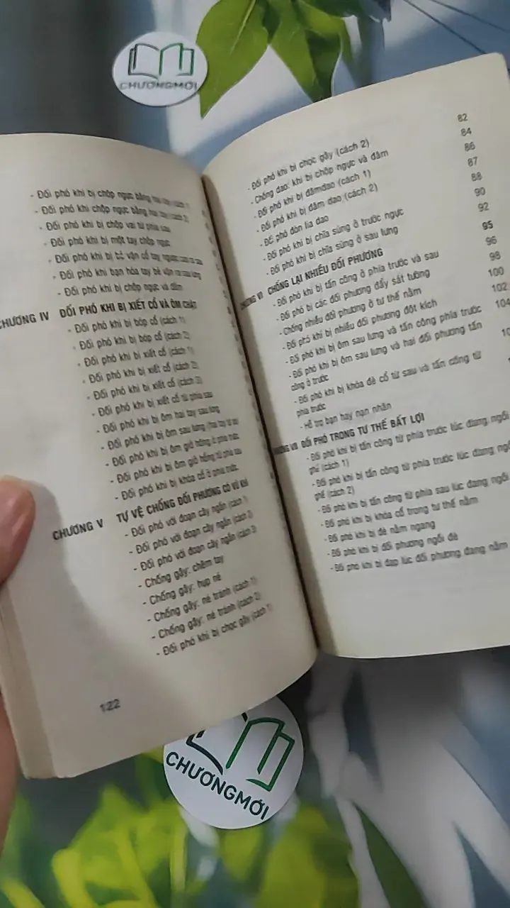 Phương Pháp Chiến Đấu Của Lý Tiểu Long - Kỹ Thuật Tự Vệ - Trần Đông Quang Hòa 780862