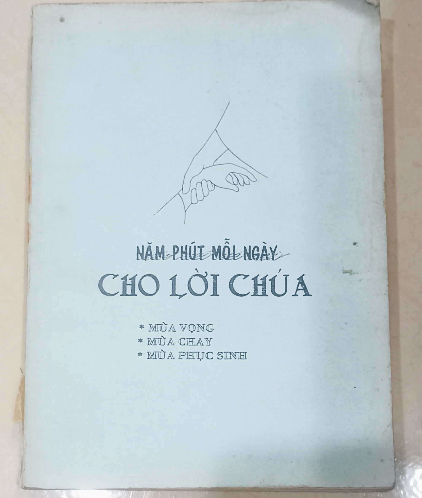 Năm phút mỗi ngày cho lời Chúa 🌻 by  - Sách Book Cover - Ngọc Hiển Books