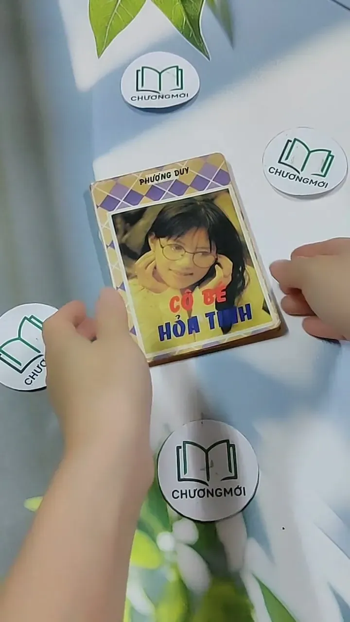 Cô Bé Hoả Tinh - Phượng Duy 703147