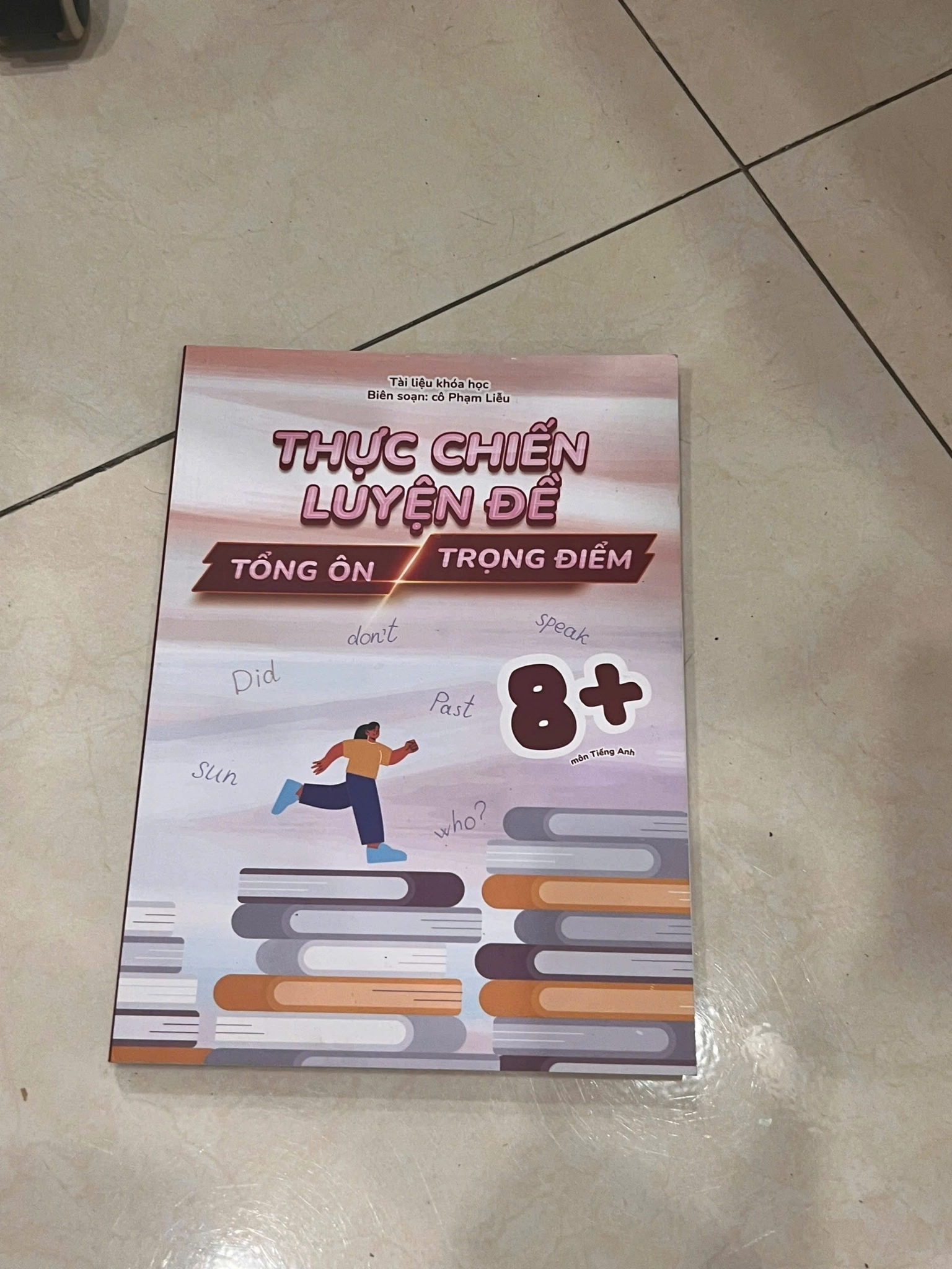 Thực chiến luyện đề by  - Sách Book Cover - Ngọc Hiển Books