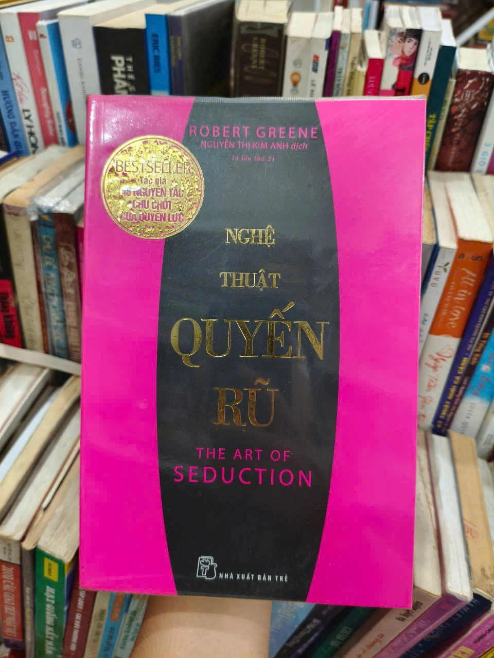 Sách - Nghệ Thuật Quyến Rũ - Robert Greene by Robert Greene - Sách Book Cover - Ngọc Hiển Books