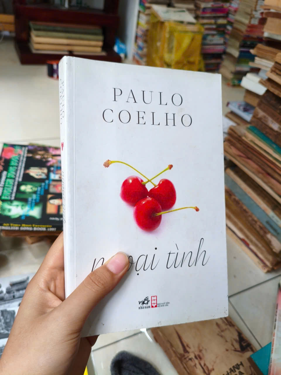 Ngoại tình 🌳 by  - Sách Book Cover - Ngọc Hiển Books