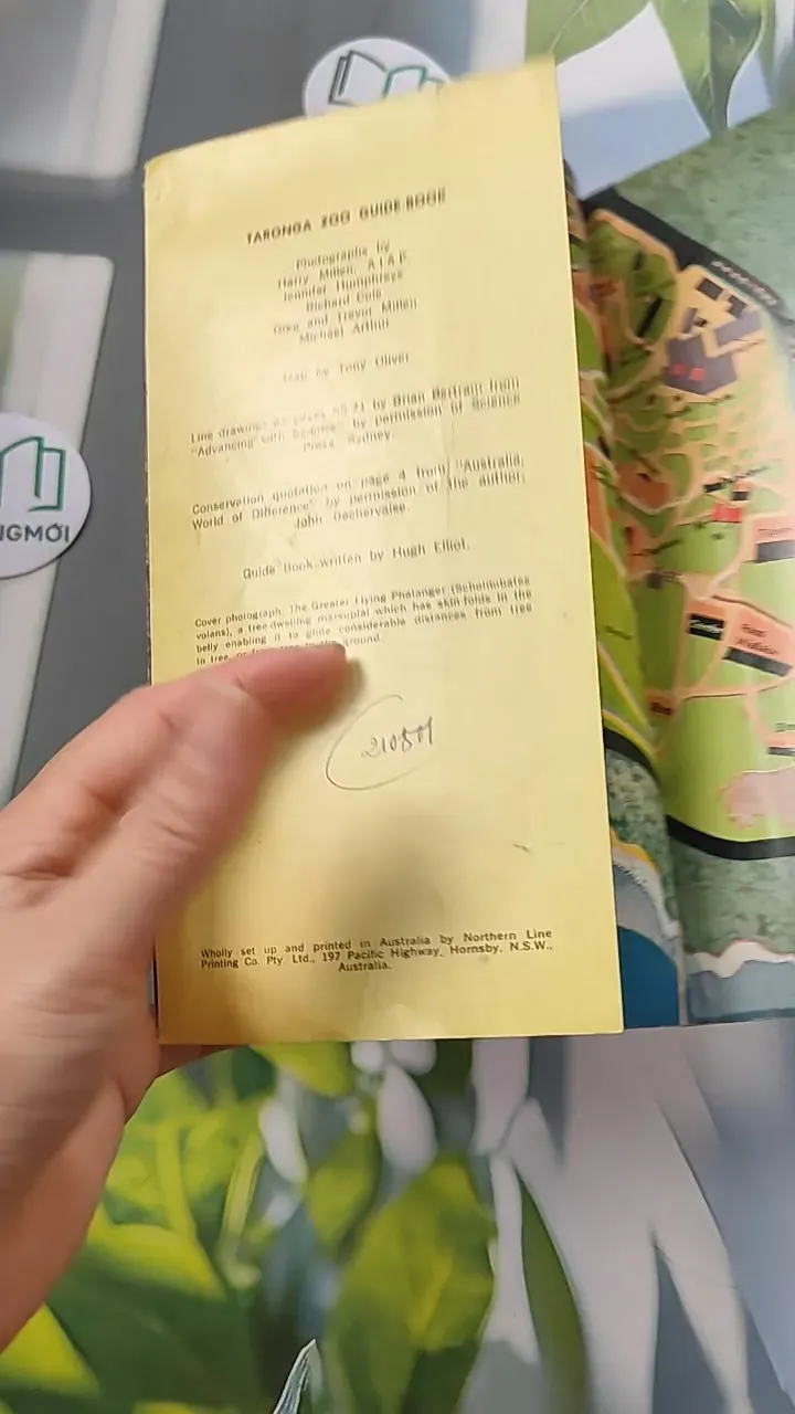 [MIỄN PHÍ BỌC SÁCH] [XƯA] Taronga Zoo Guide (1959) 754439