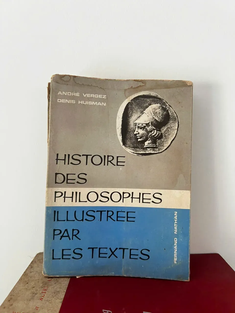 Histoire des philosophes illustrée par les textes - André Vergez and Denis Huisman by  - Sách Book Cover - Ngọc Hiển Books