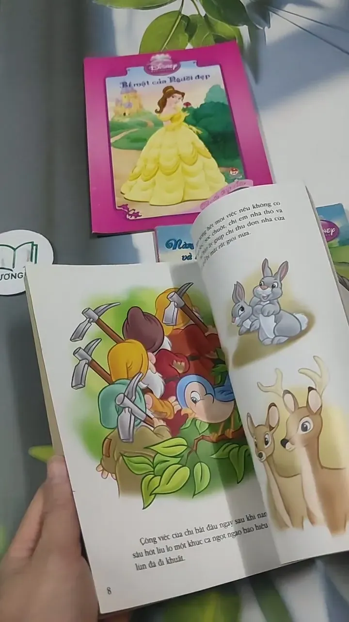 Combo Truyện Màu Cổ Tích Walt Disney: Bạch Tuyết Và Bảy Chú Lùn, Bí Mật Của Người Đẹp 715657