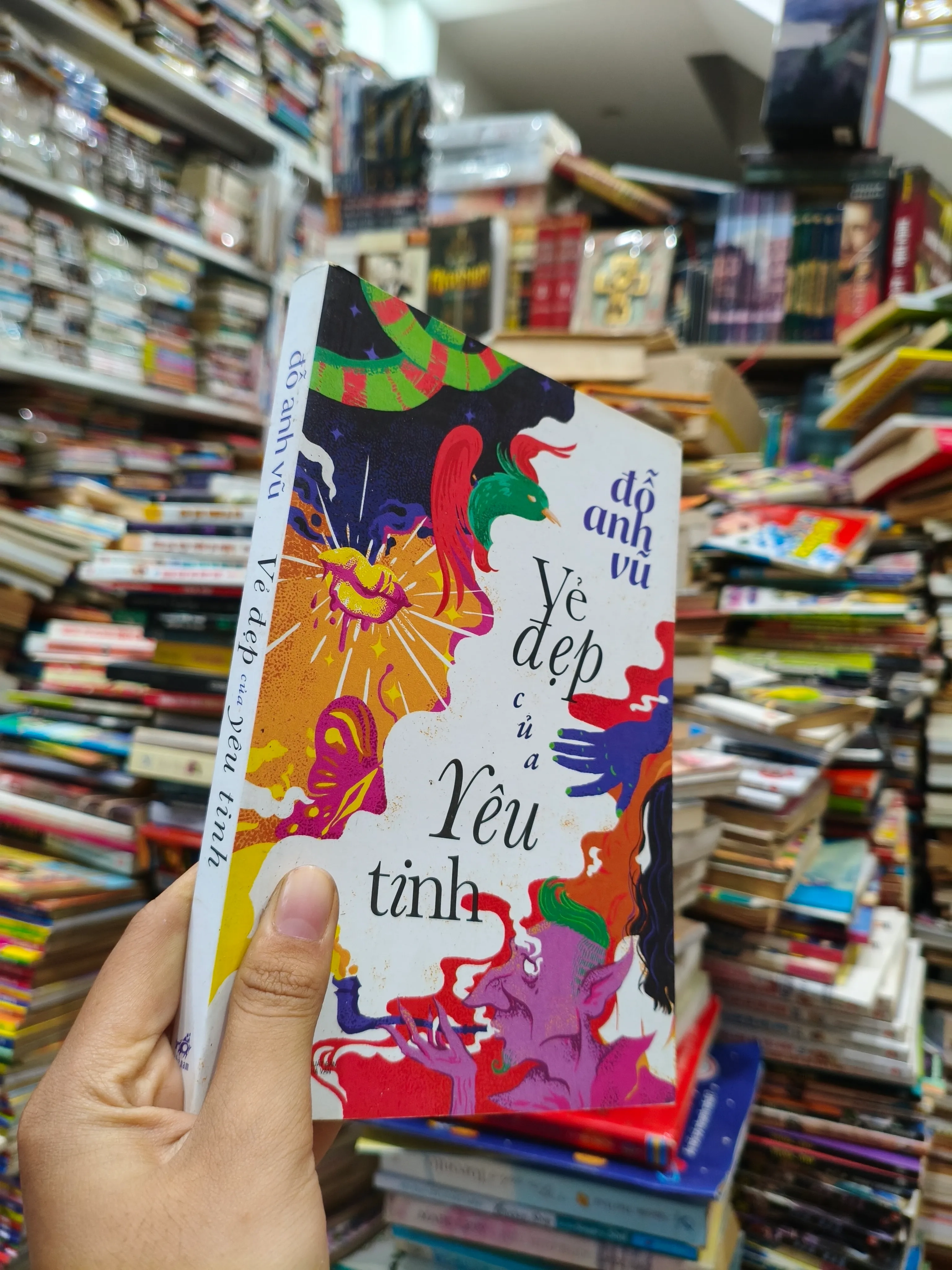 Vẻ đẹp của yêu tinh 🌱 by  - Sách Book Cover - Ngọc Hiển Books