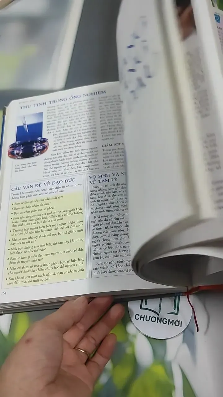 [MIỄN PHÍ BỌC SÁCH] Cơ Thể Nữ Giới - Dr. Miriam Stoppard 727376