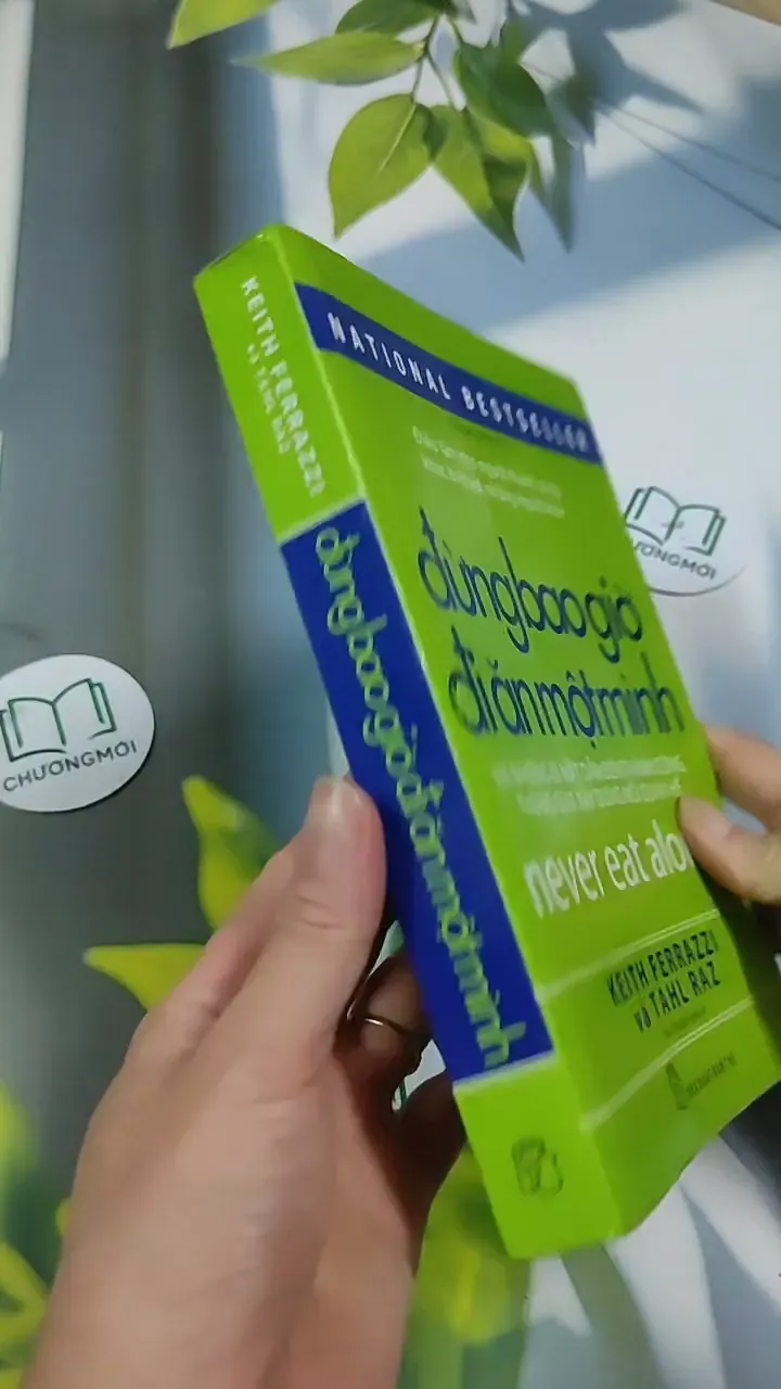 Đừng Bao Giờ Đi Ăn Một Mình 705698